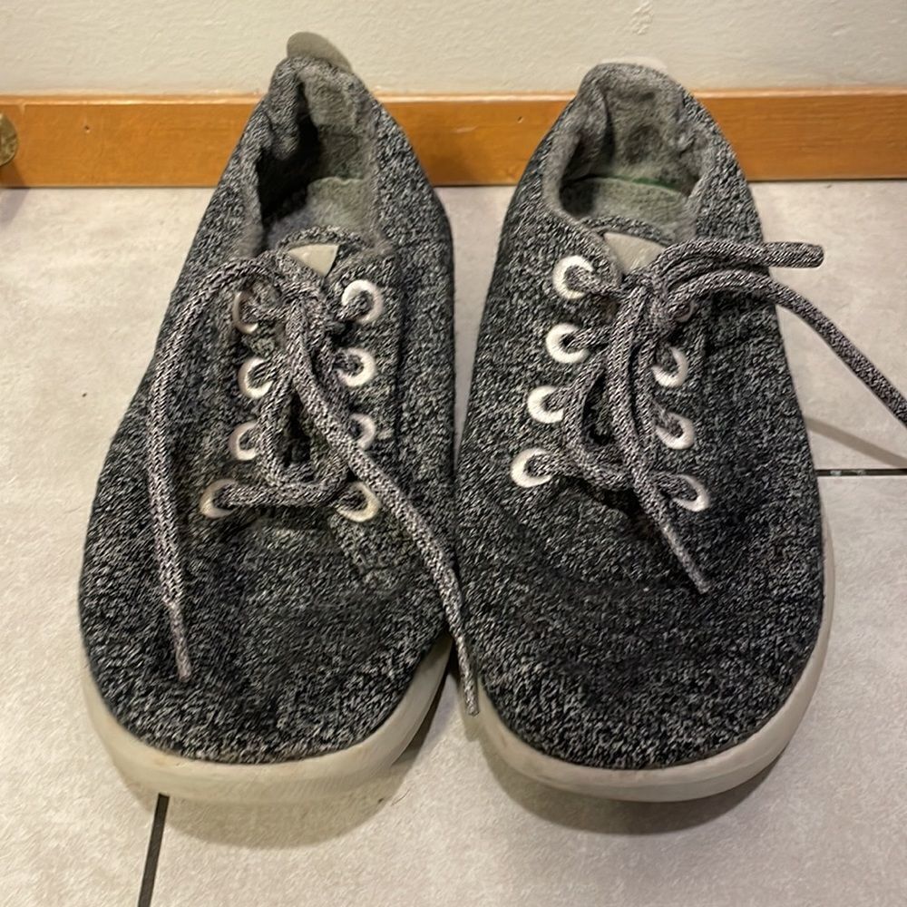 Allbirds woman’s grey specked wool runners - Picture 2 of 10